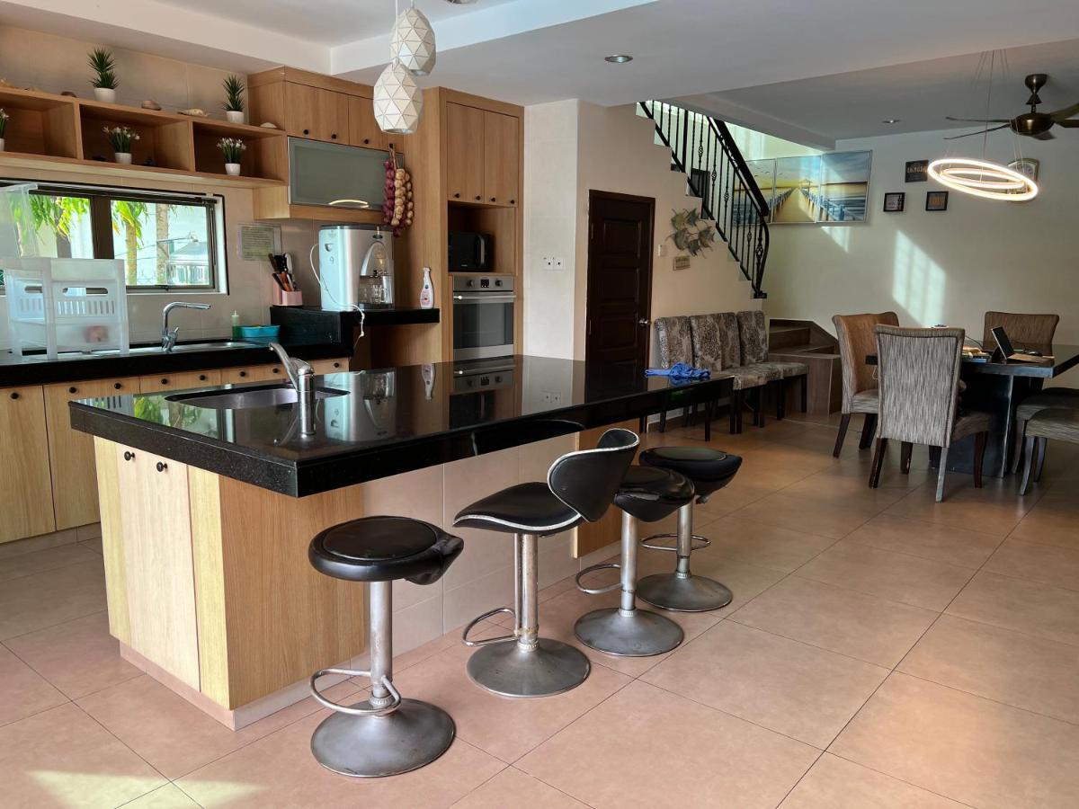 Melaka Beachfront Villa With Pool Dış mekan fotoğraf
