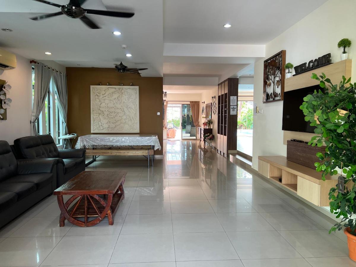 Melaka Beachfront Villa With Pool Dış mekan fotoğraf
