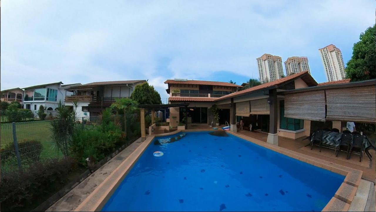 Melaka Beachfront Villa With Pool Dış mekan fotoğraf