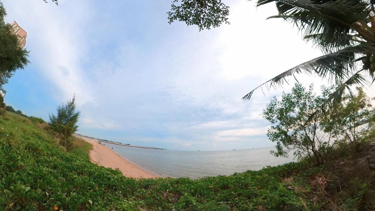 Melaka Beachfront Villa With Pool Dış mekan fotoğraf