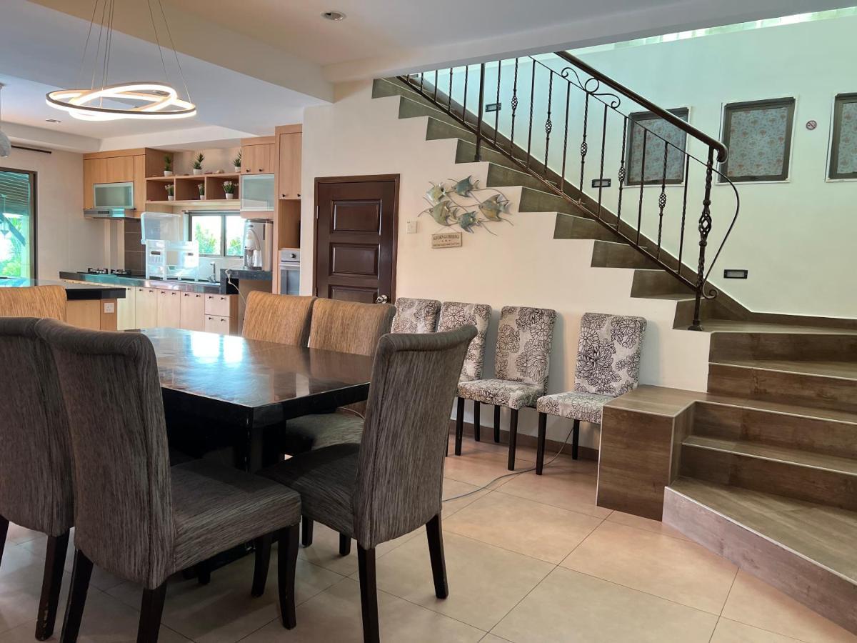 Melaka Beachfront Villa With Pool Dış mekan fotoğraf