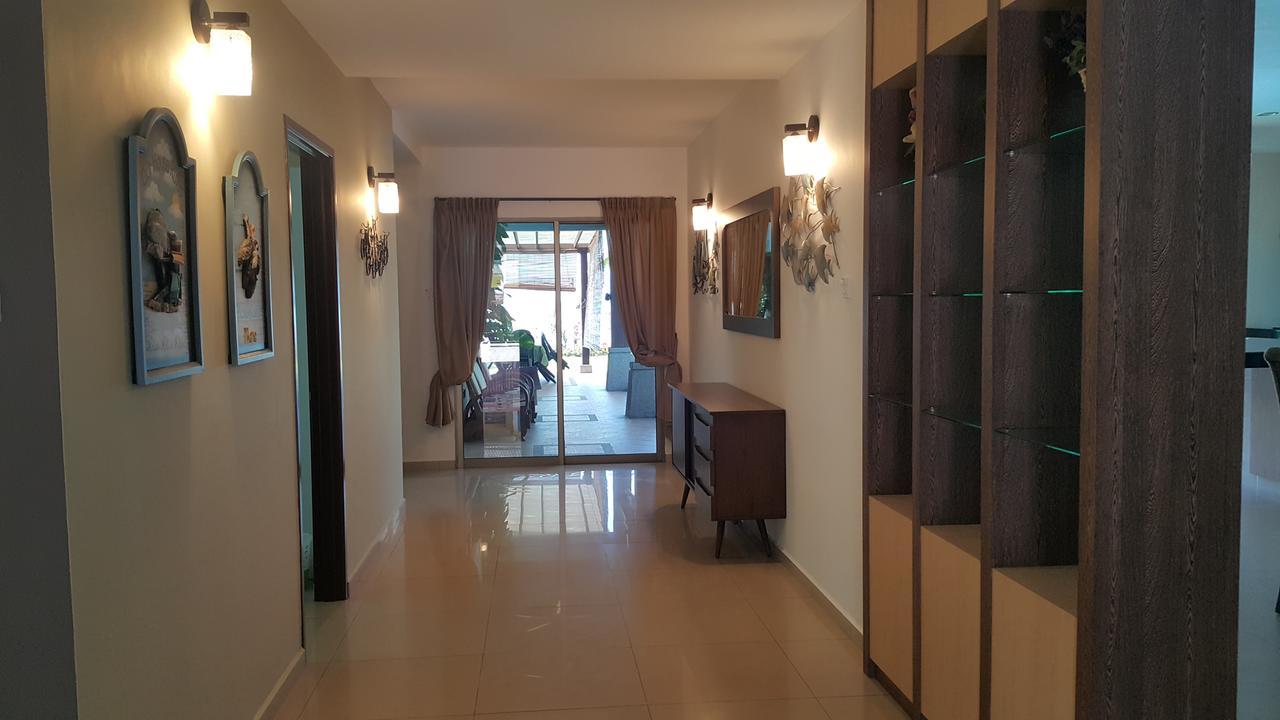 Melaka Beachfront Villa With Pool Dış mekan fotoğraf