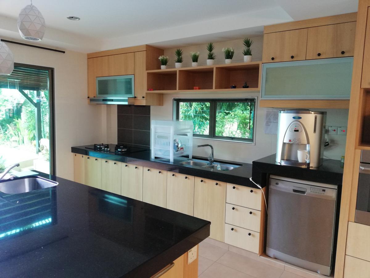 Melaka Beachfront Villa With Pool Dış mekan fotoğraf